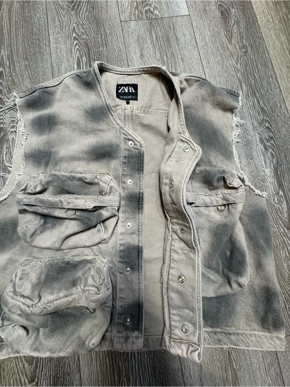 Zara Washed Gray Utility Vest with Cargo Pockets